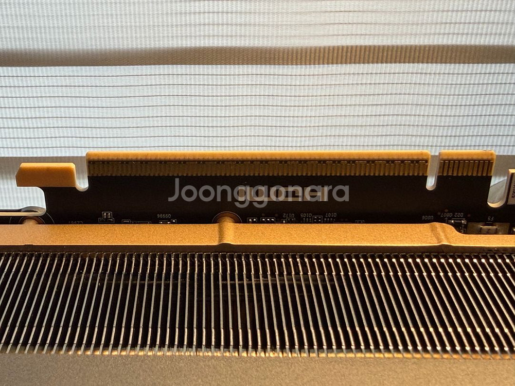 Rtx5090 zotac amp 팝니다.--4