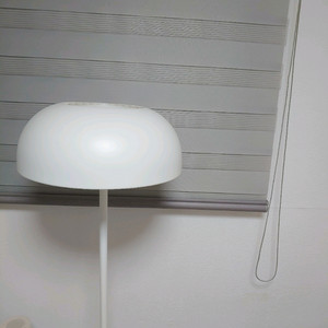 ikea 이케아 뉘모네 조명 장 스탠드 팔아요