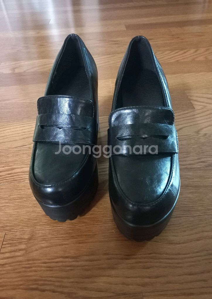 플랫폼 힐 로퍼 통굽 구두 (새상품)--1