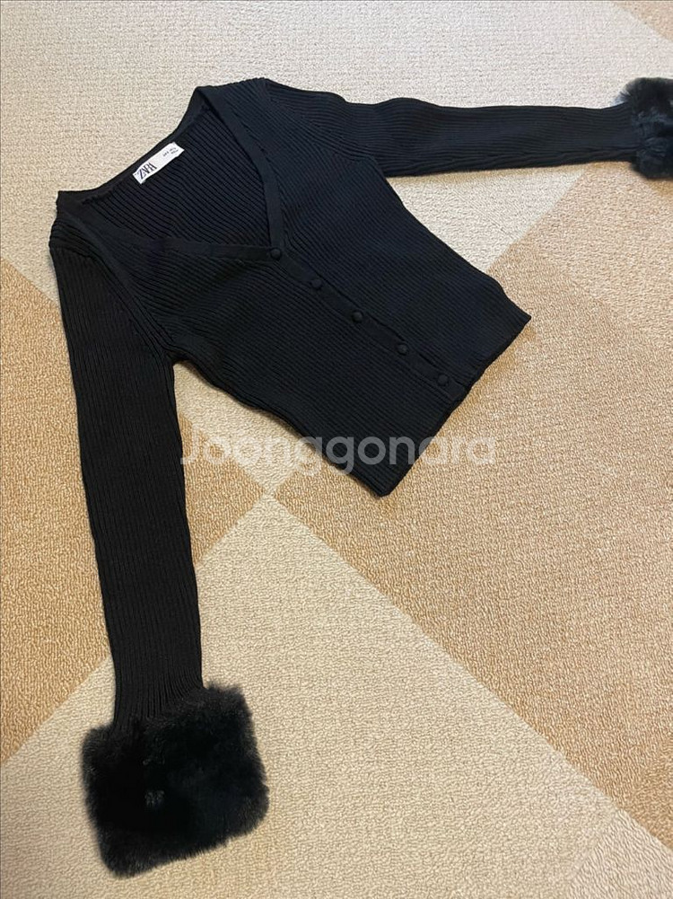 ZARA 여성 펄 유니크 가디건 (S)--0