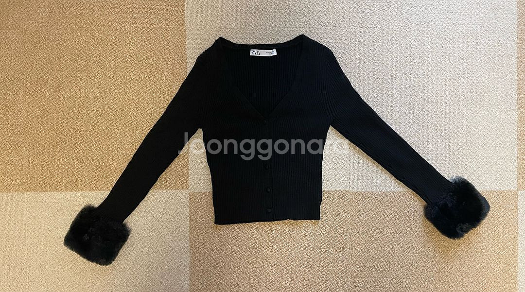 ZARA 여성 펄 유니크 가디건 (S)--1