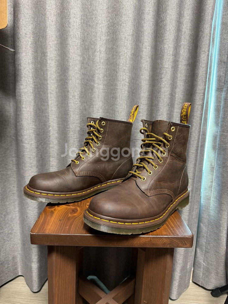 닥터마틴 1460 아즈텍 크레이지호스 270--1