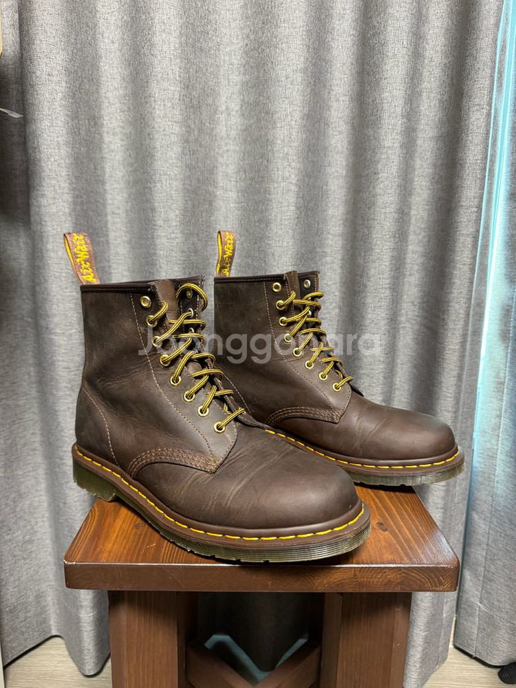 닥터마틴 1460 아즈텍 크레이지호스 270--2