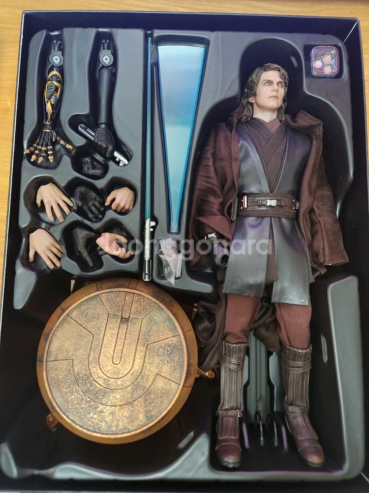 핫토이 한정판 스타워즈 아나킨 스카이워커 다크사이드--3