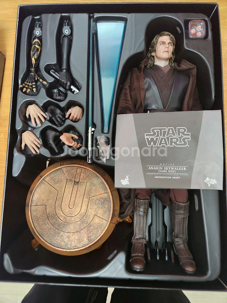 핫토이 한정판 스타워즈 아나킨 스카이워커 다크사이드--2