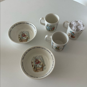 웨지우드 피터래빗 식기 세트