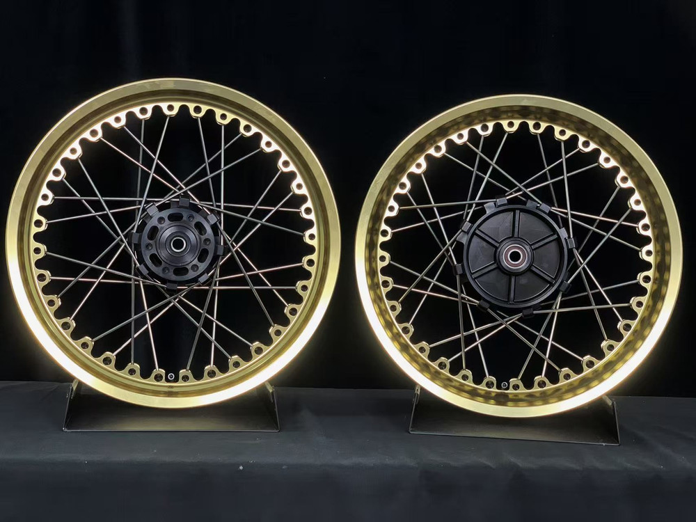 KTM 390 듀크390 휠 오토바이휠 스포크 단조휠 이미지