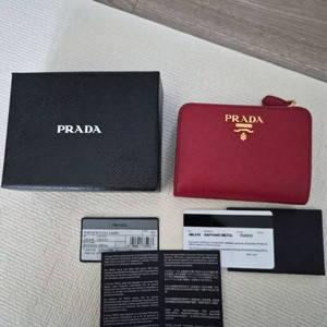 프라다 사피아노 반지갑 레드