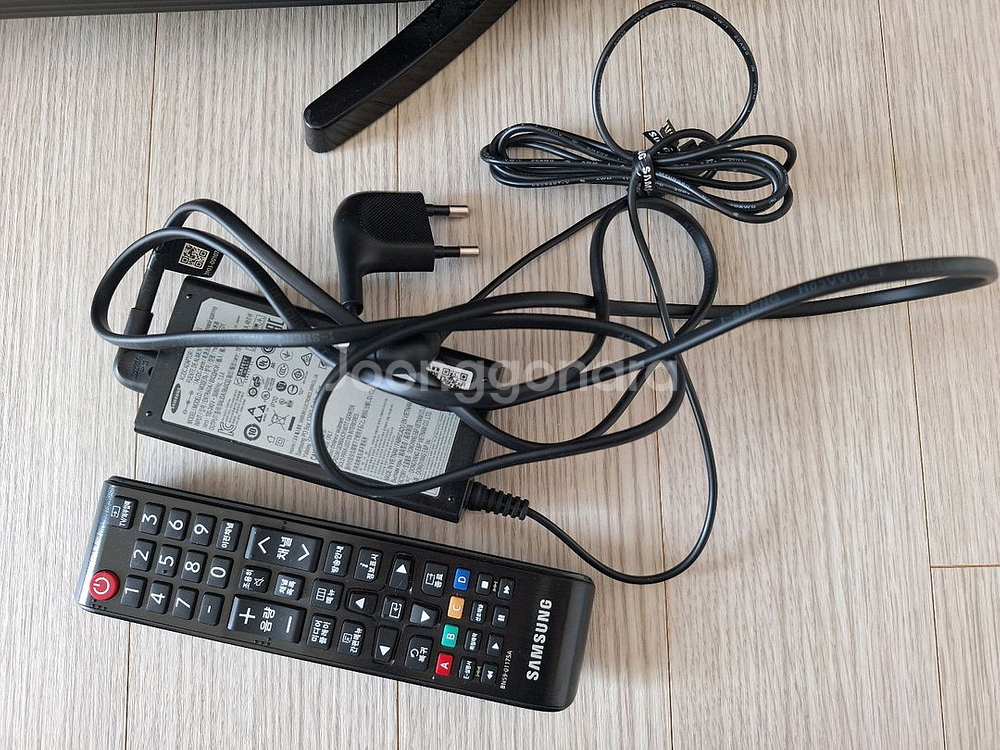 삼성 32인치 LED TV 팔아요--3