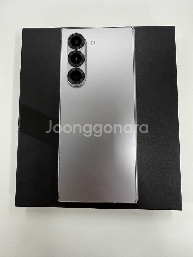 갤럭시Z폴드6 512GB 실버쉐도우 단말자급제 판매합니--4