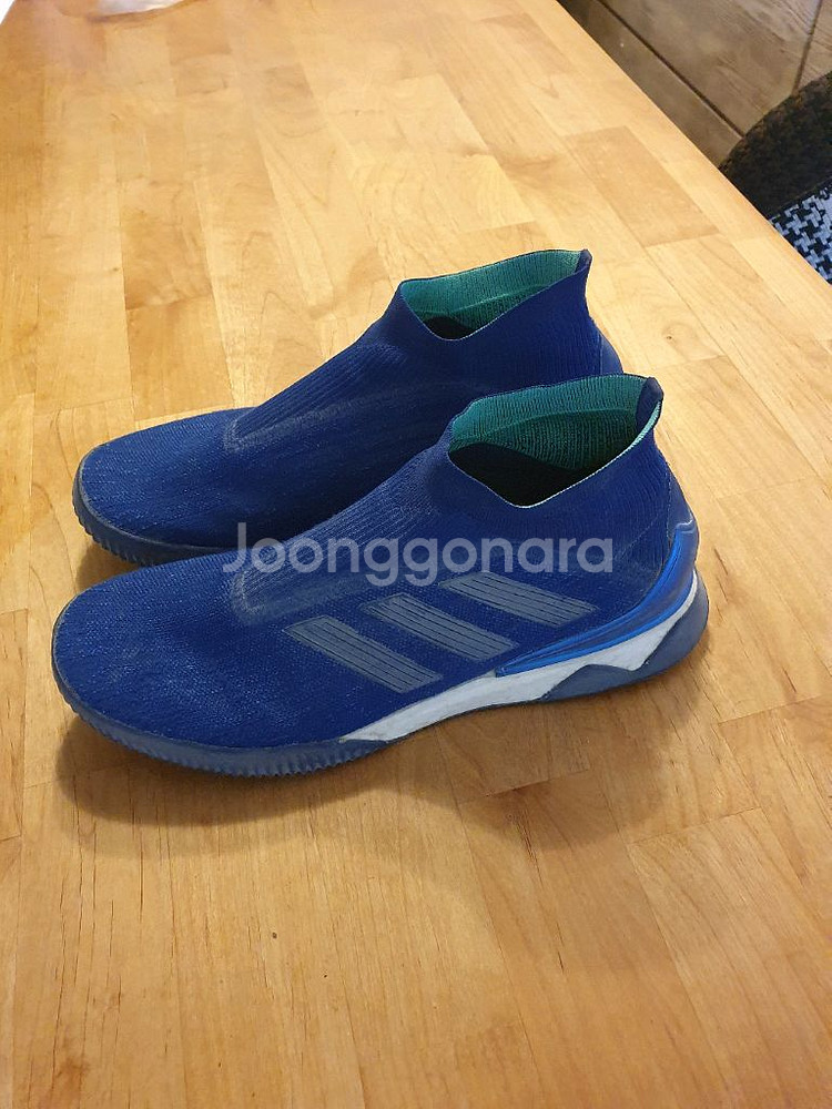 아디다스 풋살 축구화--1