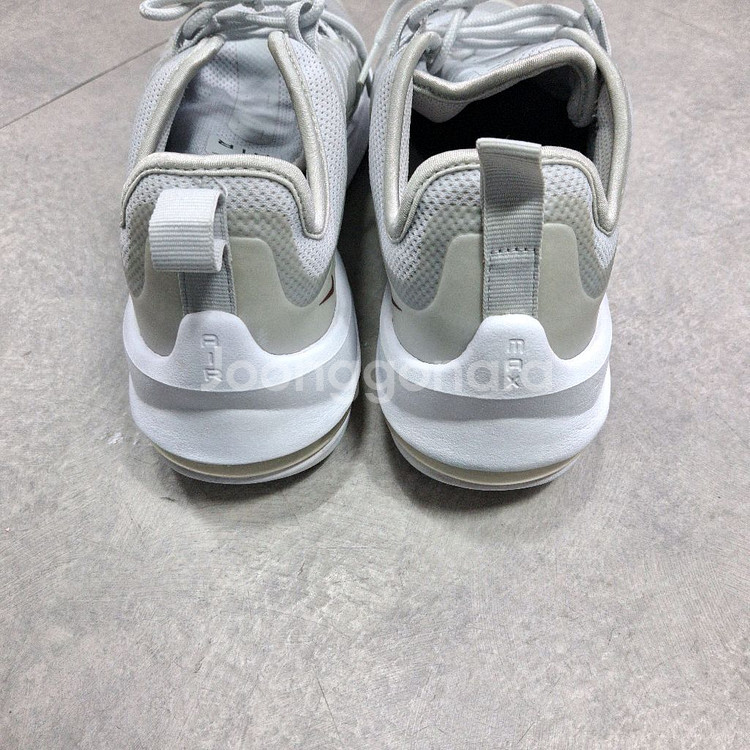 나이키 에어 맥스 AXIS 회색 운동화 250--5