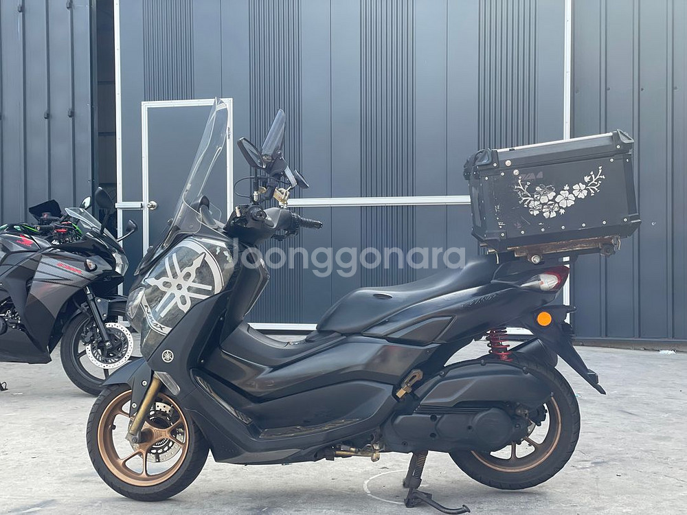 야마하 nmax125 21년식 7만km대 판매합니다--3