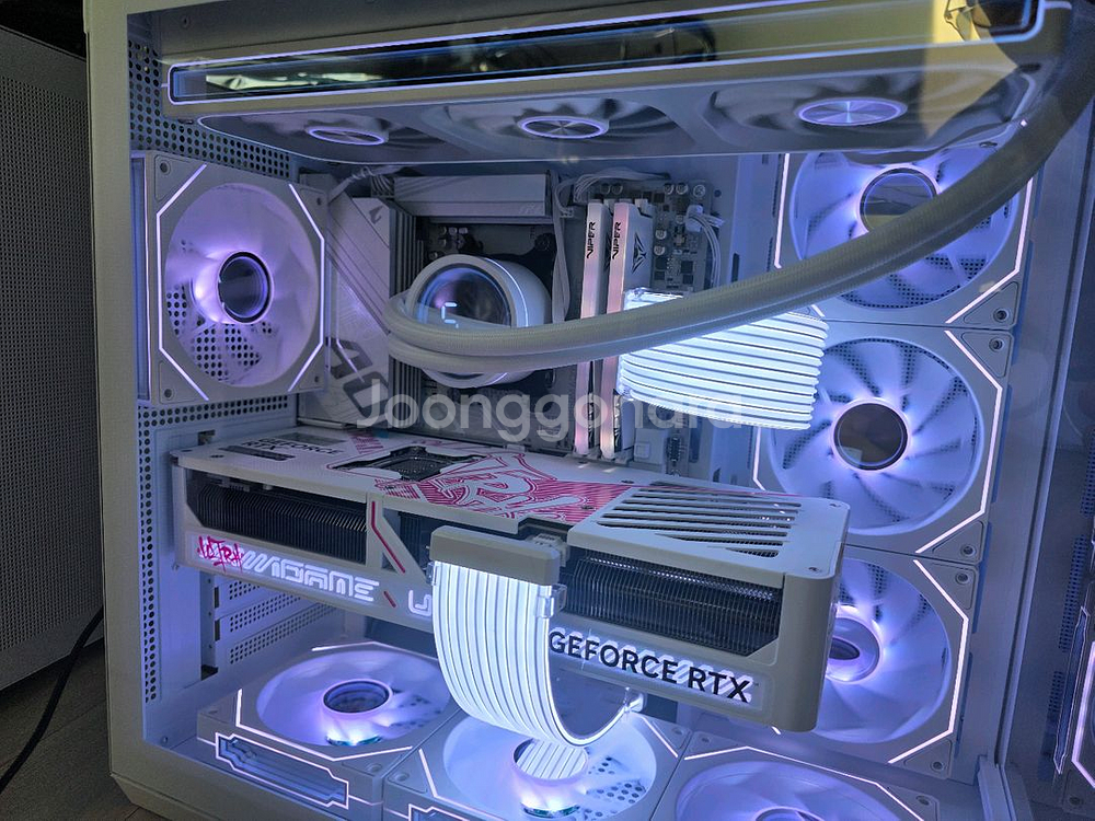 라이젠7 9800X3D RTX5080 화이트PC 급매--1