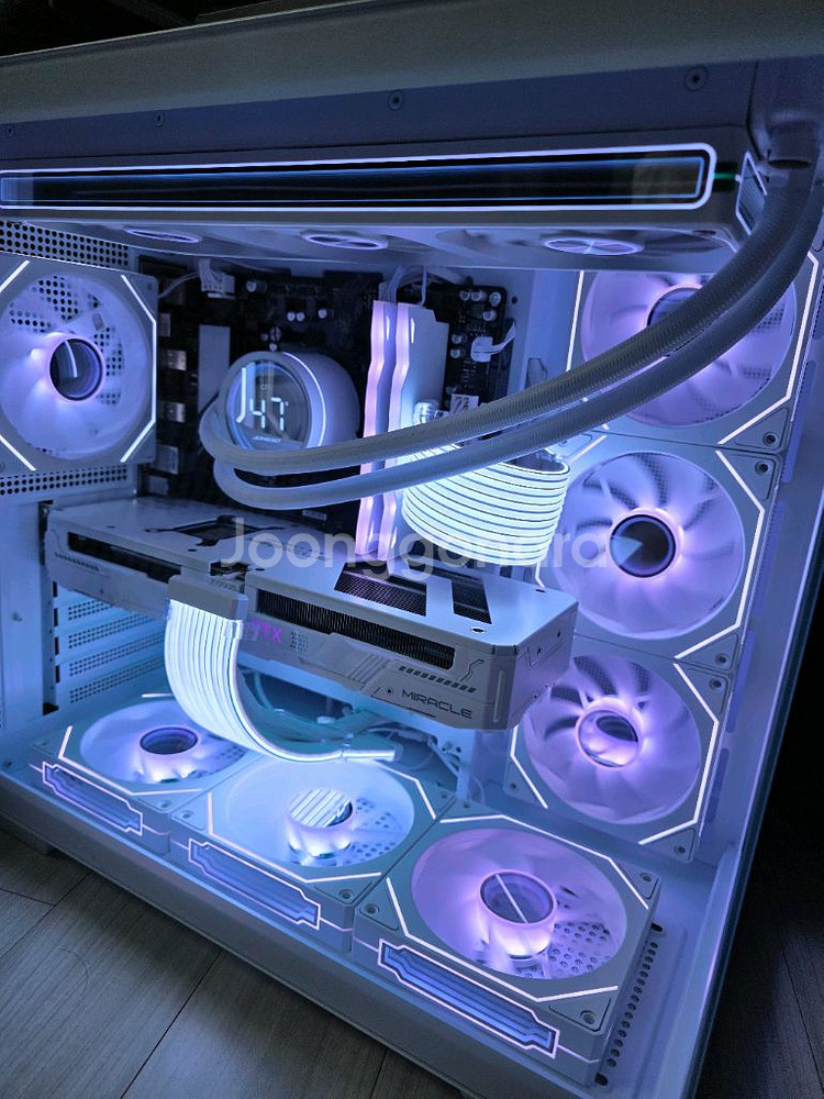 9600X RTX5070 화이트PC--0