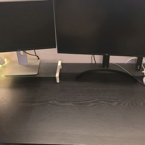 이케아 베칸트 책상 1600x800 사이즈