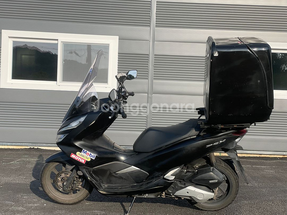 혼다 pcx125 더뉴모델 20년식 6만km 판매합니다--2