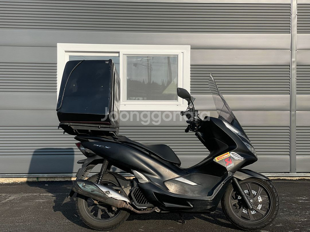 혼다 pcx125 더뉴모델 20년식 6만km 판매합니다--6