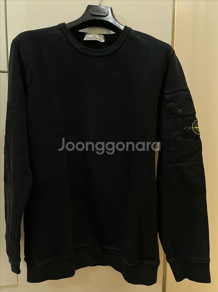 25fw 스톤아일랜드 맨투맨 L--0