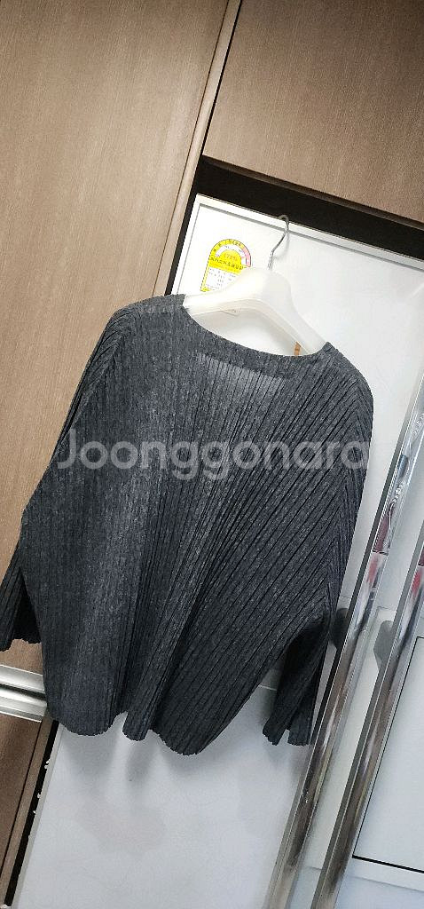 플리츠플리즈 브이넥 7부 탑 5사이즈--3