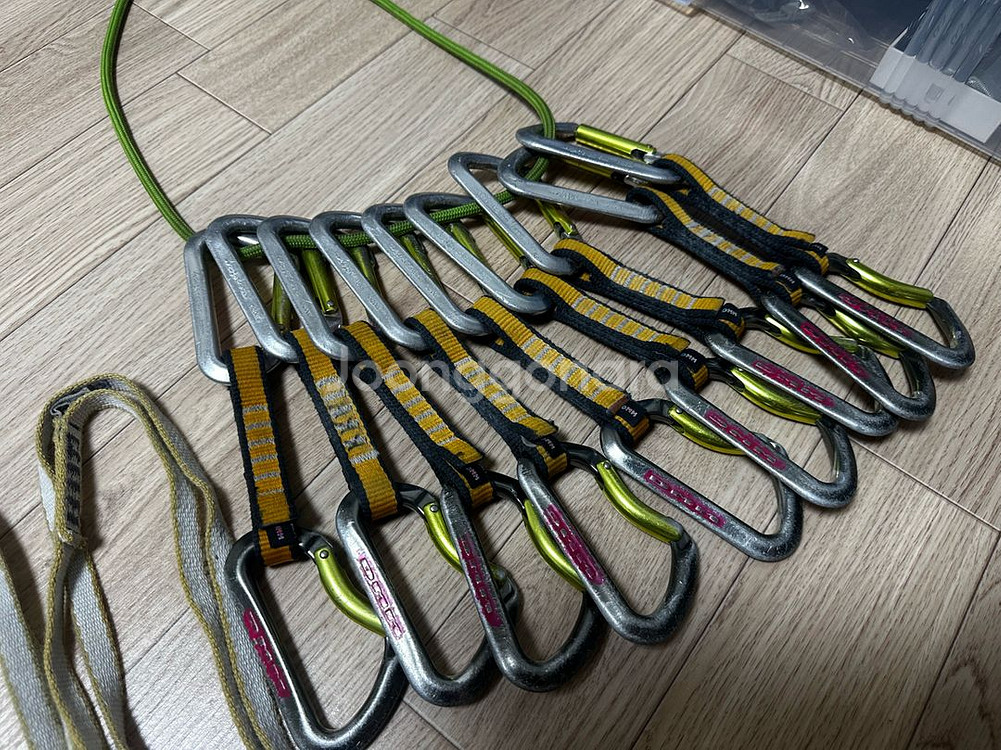 페츨 DMM 클라이밍 암벽 빙벽 장비--5