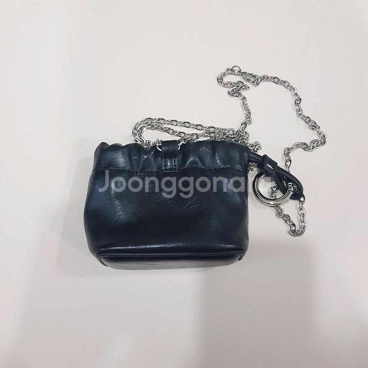 [반택가능] 스탠드오일 팡도르 미니백 블랙 (체인포함)--3
