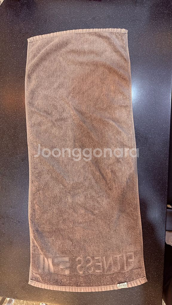 수건 2,300장 & 운동복 1,000장 일괄판매--2