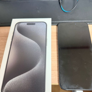 아이폰15 프로맥스 256GB 블랙 팝니다.
