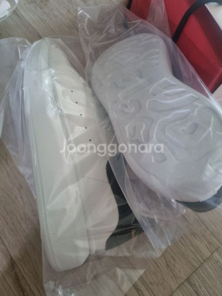 특가급처)알렉산더 맥퀸 오버솔 스니커즈[새상품].--7