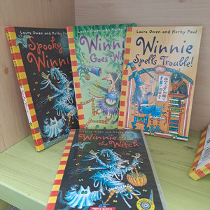 Winnie the Witch 위니더위치 챕터 영어원서