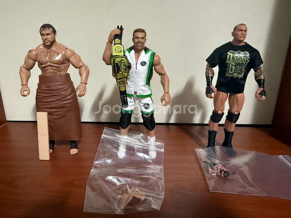 WWE UFC 액션피규어--0