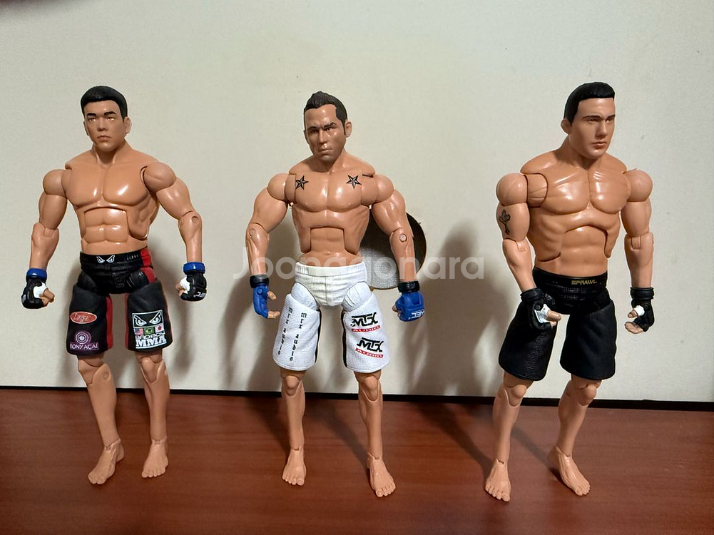 WWE UFC 액션피규어--9