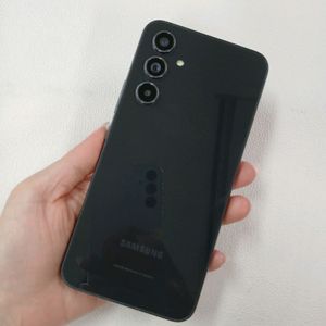 (상태S급)갤럭시퀀텀4 128기가 공기계 퀵택배가능