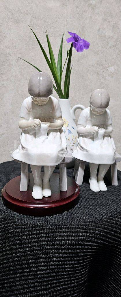슈퍼레어] 빙앤그뢴달 바느질하는 소녀 - 1등급--0