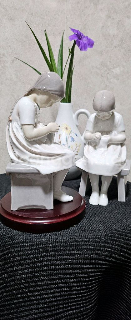 슈퍼레어] 빙앤그뢴달 바느질하는 소녀 - 1등급--7