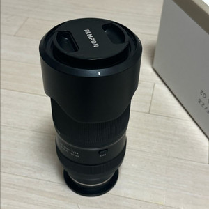 탐론 소니. 70-180g 판매합니다 (부산직거래가능)