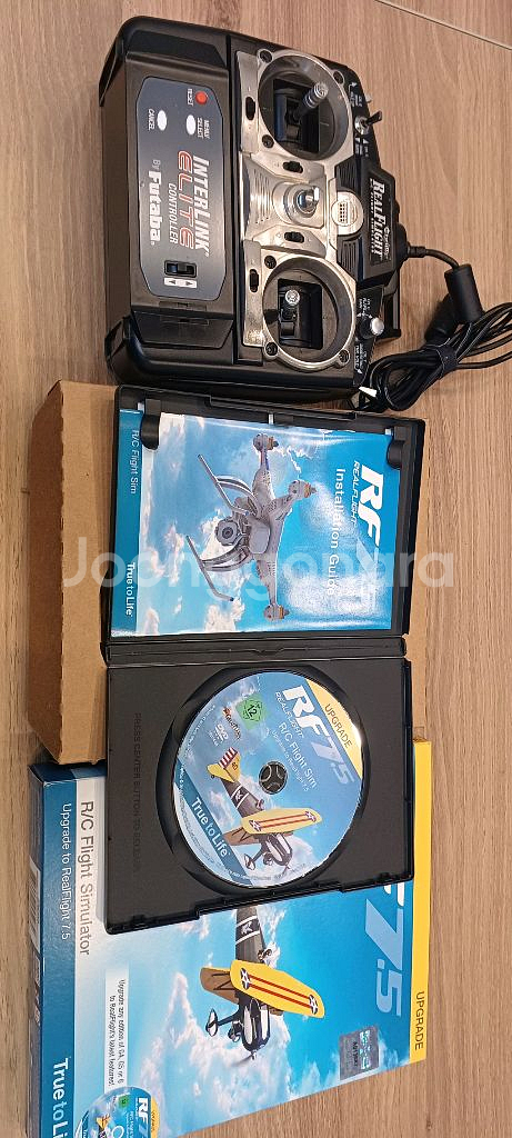 리얼플라이트 7.5 판매합니다.--0