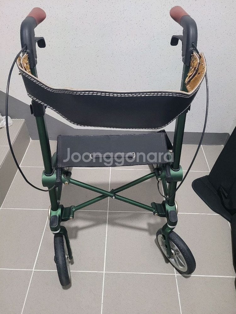 롤레이터 보행기--1