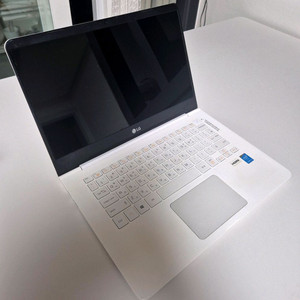 LG gram 14Z95 화이트