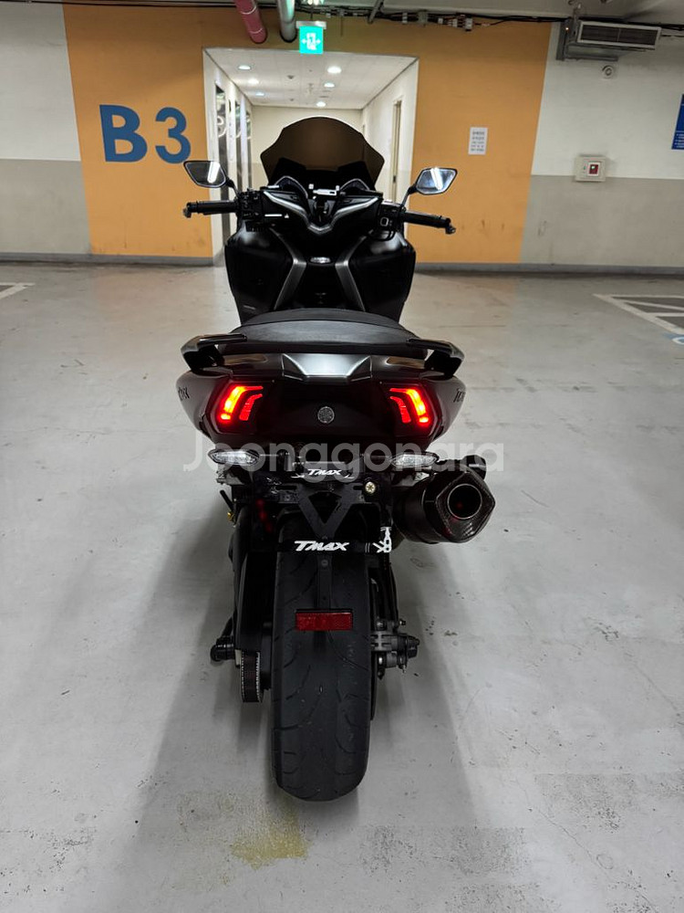 민트급 17년식 티맥스dx 11500키로 팝니다--3