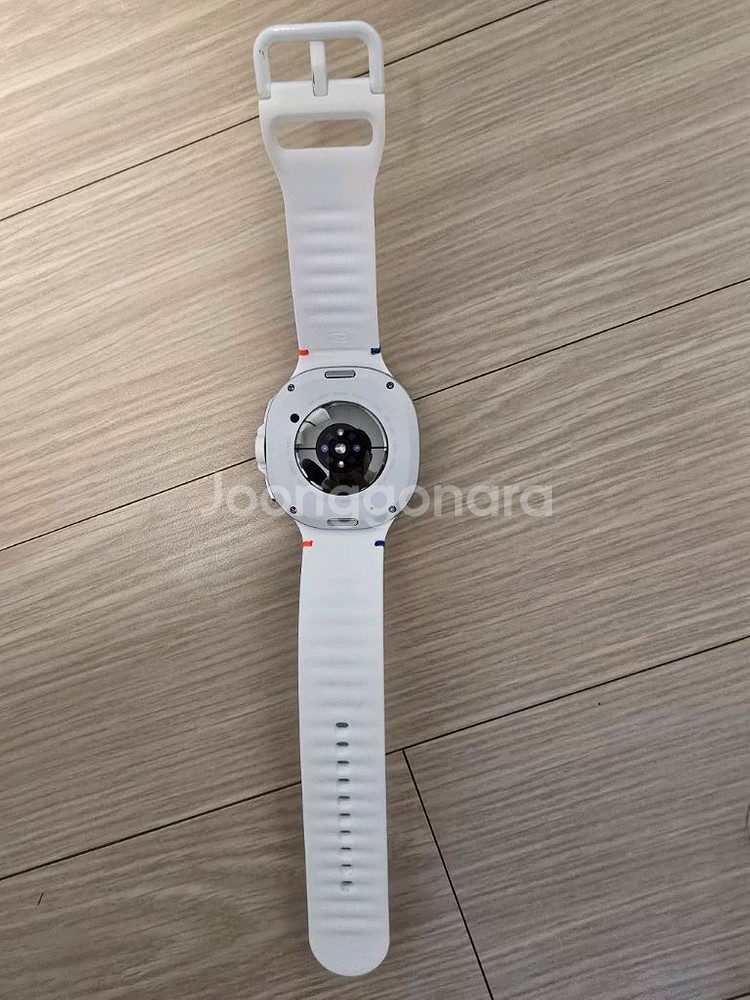 갤럭시워치8 클래식 46mm lte 화이트 팝니다!--1