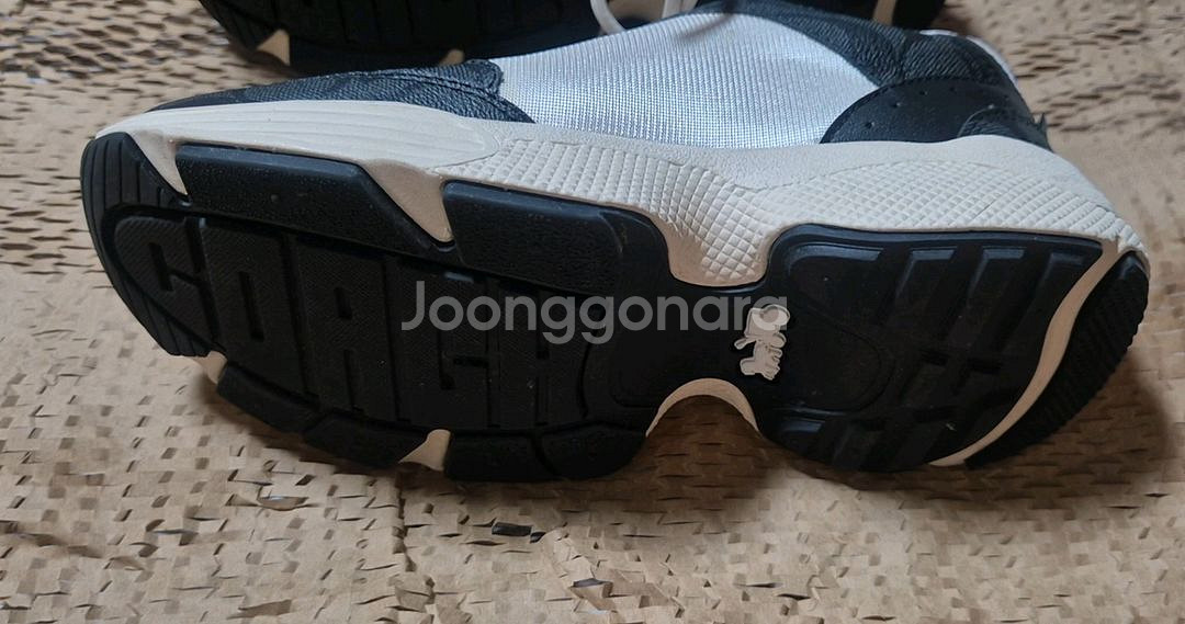 코치 정품 스니커즈 새상품급 판매합니다--9