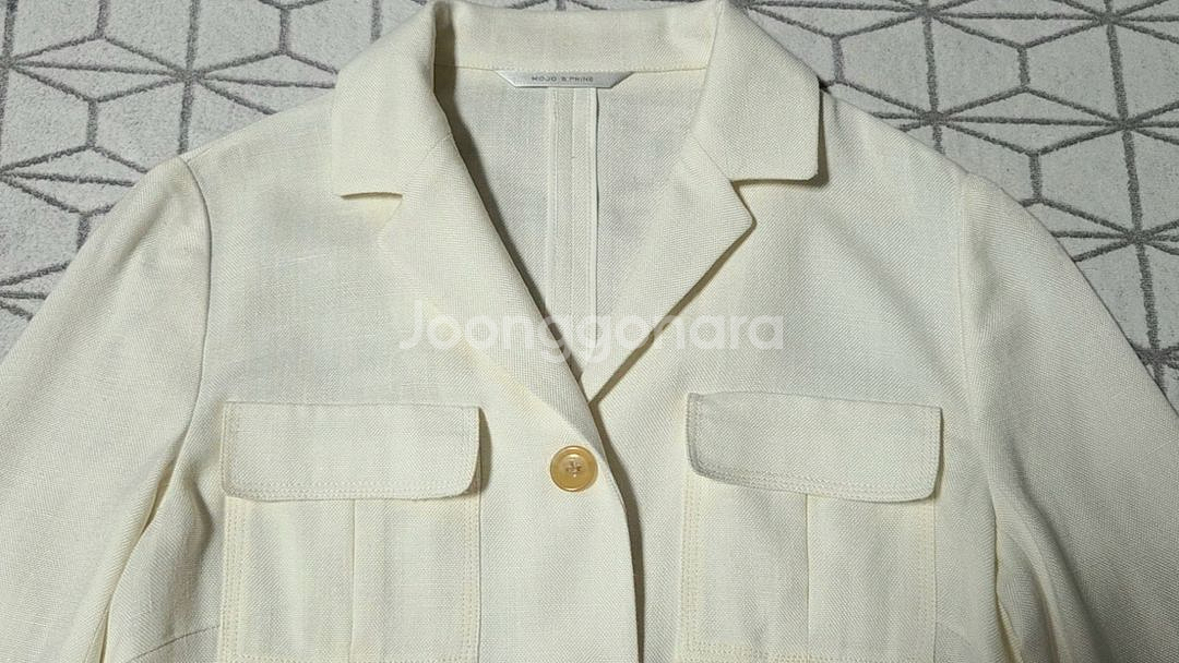 모조에스핀 정품 자켓 판매합니다--4