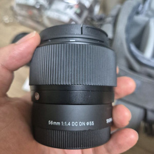 소니 e마운트용 시그마 56mm f1.4 DCDN