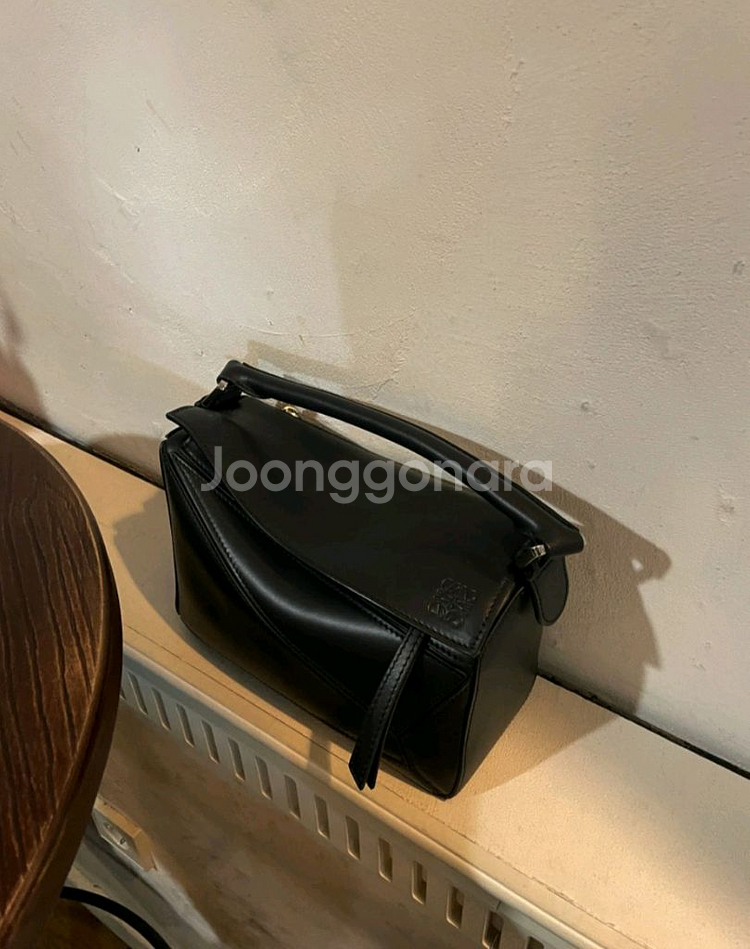 로에베 퍼즐백 스몰 블랙--8