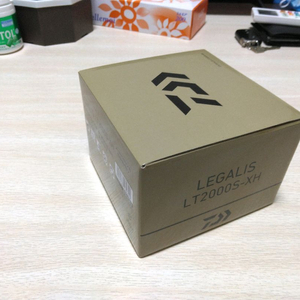 다이와 스피닝릴 23 레가리스 LT2000S-XH