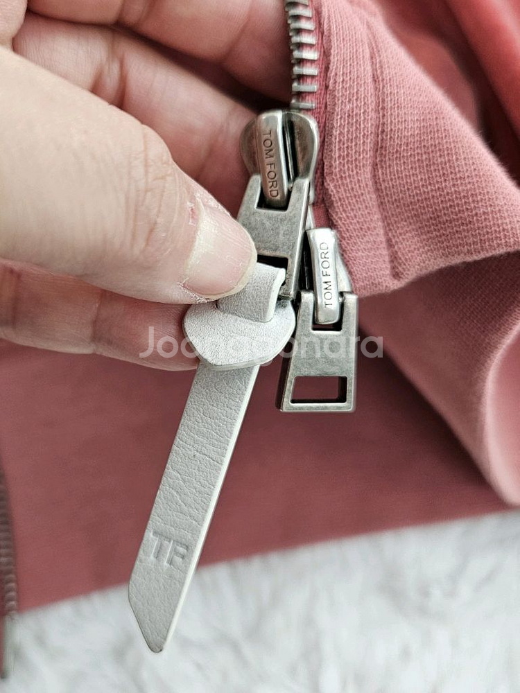 톰포드 벨루어 후드 집업--6