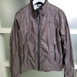 몬츄라 여성 바람막이 90사이즈. 브라운색