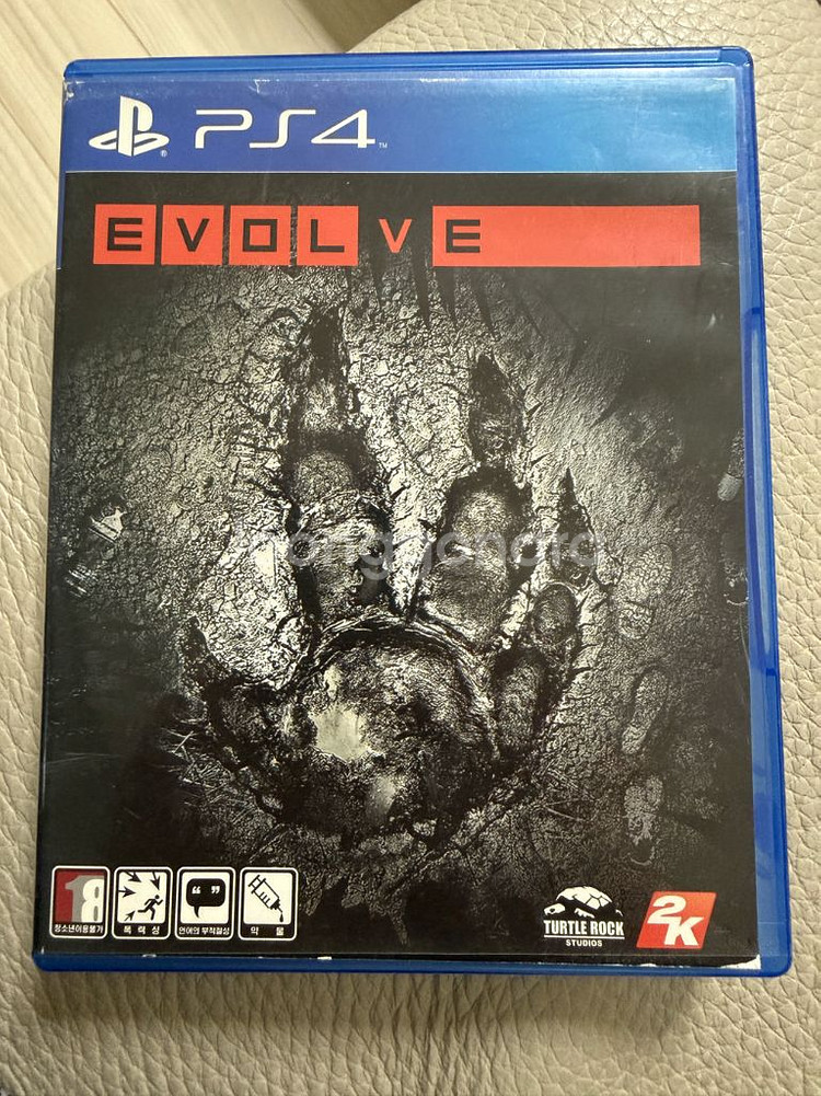 PS4 이볼브 Evolve--0