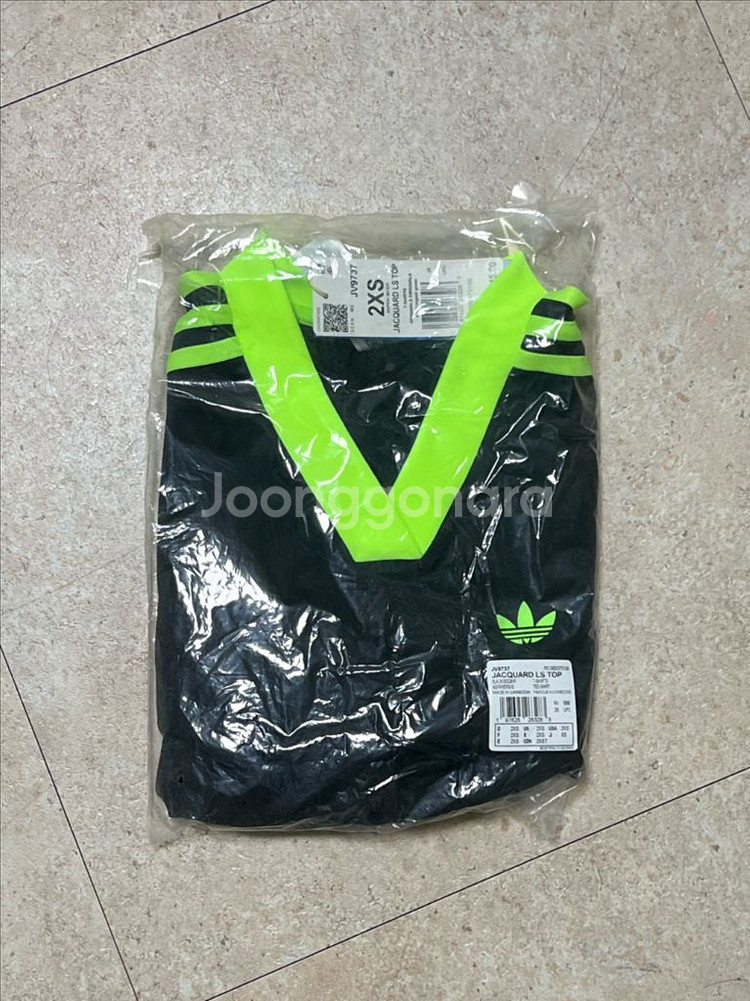 아디다스 정품 크롭티 긴팔 새상품--1